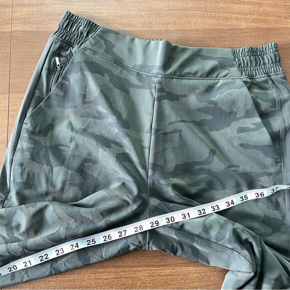 Athleta | Women’s Brooklyn Textured Lined Jogger Green Olive Camo Lux Pant 8 - Picture 12 of 13